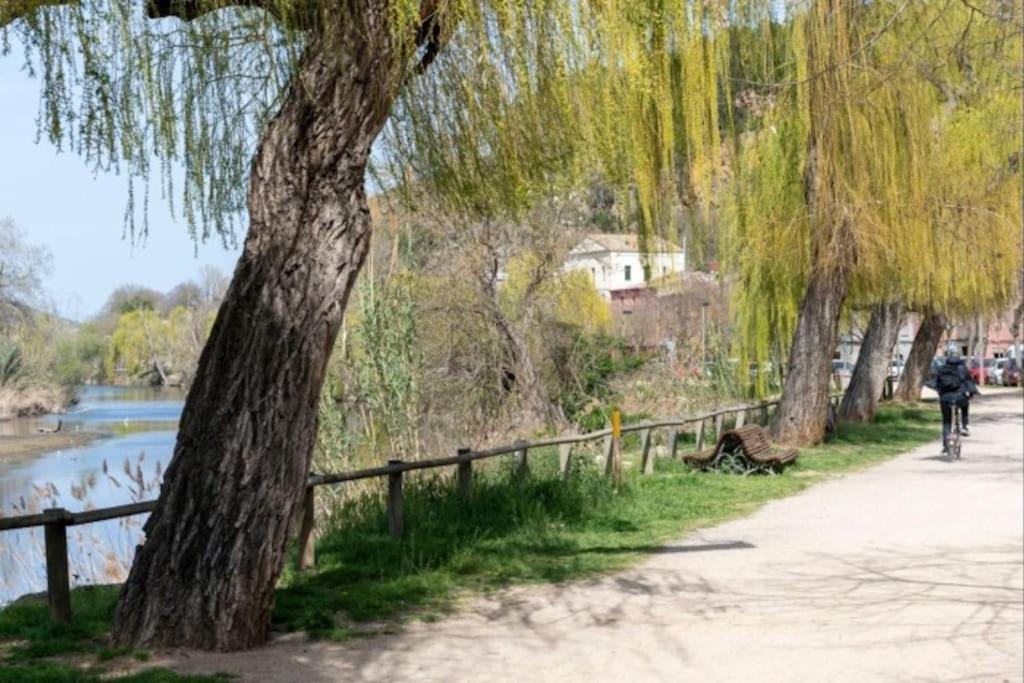 Acogedor Apartamento Cerca Del Casco Antiguo Girona Ngoại thất bức ảnh